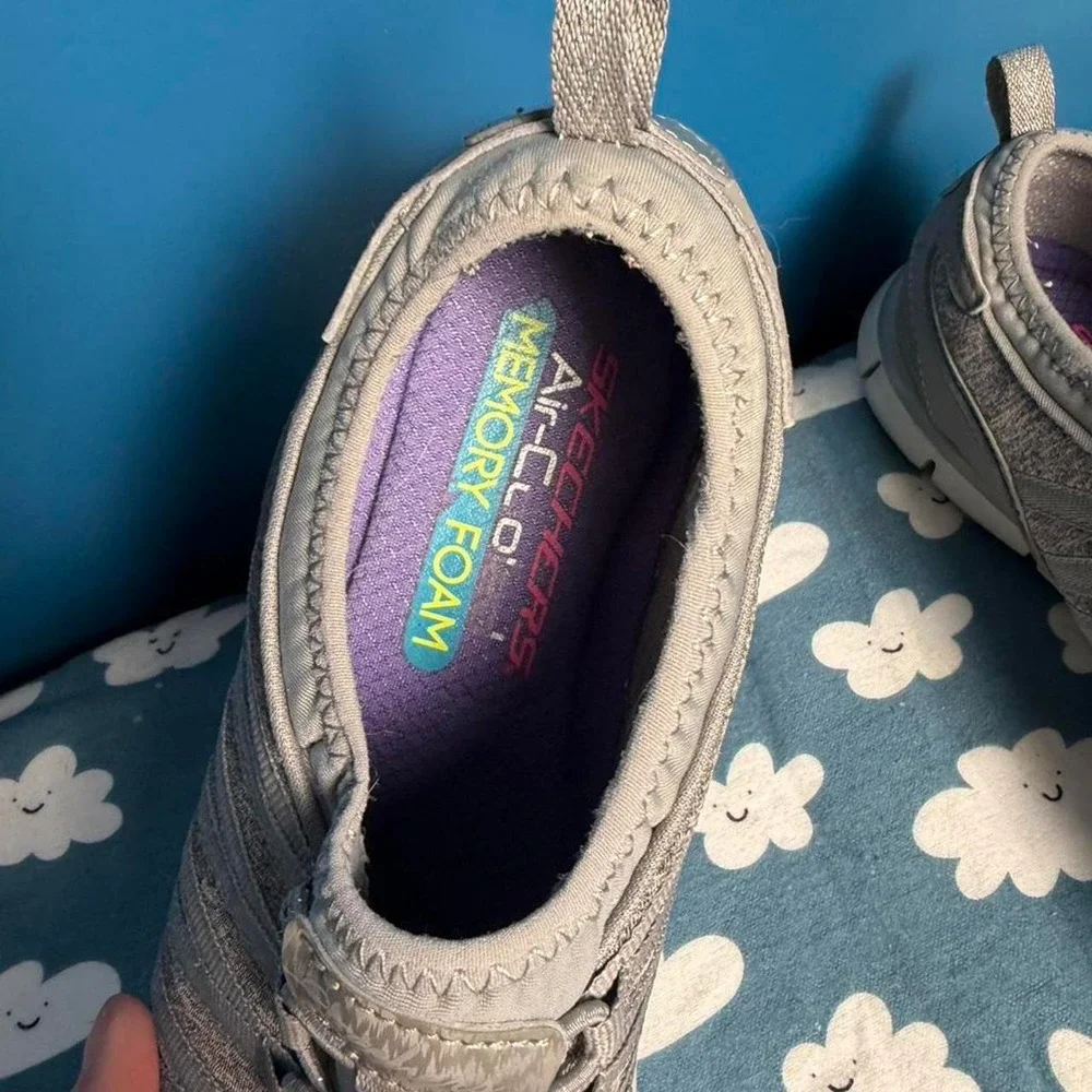 Skechers Air Cooled Memory Foam Gray Slip On Walking Shoes Size 7